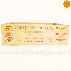 Caja para almacenar cinturones realizada en madera