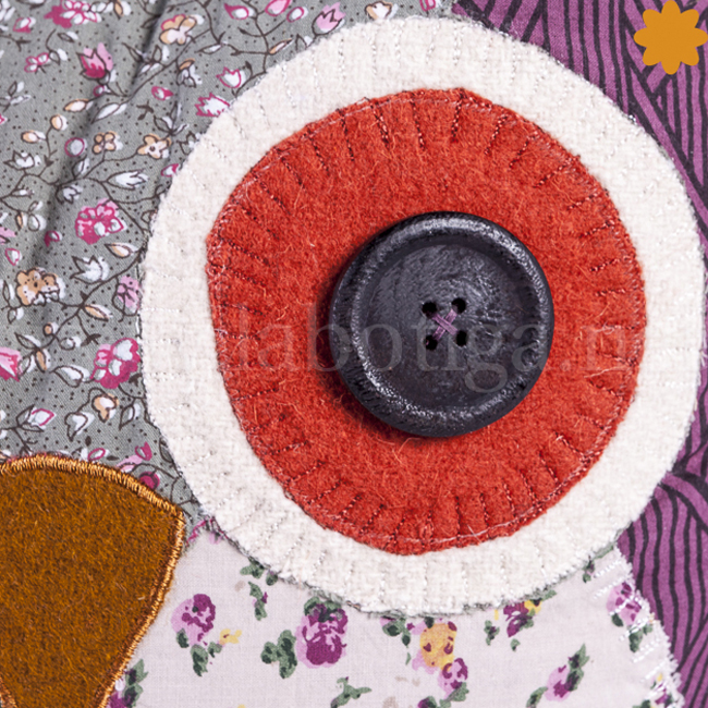 Cojín búho lila estilo patchwork - Imagen 4