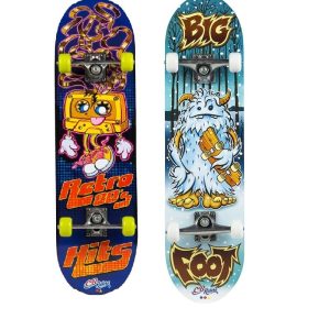 Monopatín de madera modelos aleatorios con eje de plástico y ruedas PVC