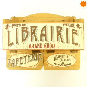 Estantería con utensilio para el papel de cocina – Estilo Retro-Rústico